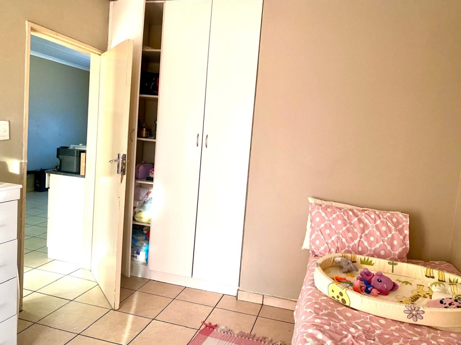 2 Bedroom Property for Sale in Oos Einde North West